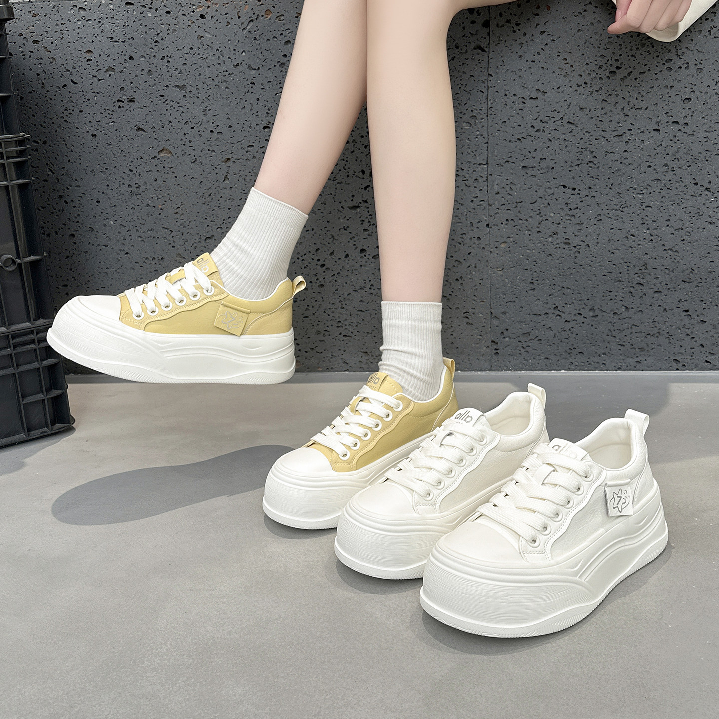 真皮轻便小白鞋女2026春季新款百搭松糕厚底增高软底休闲运动板鞋,淘宝优惠券,粉丝福利购,淘宝优惠卷