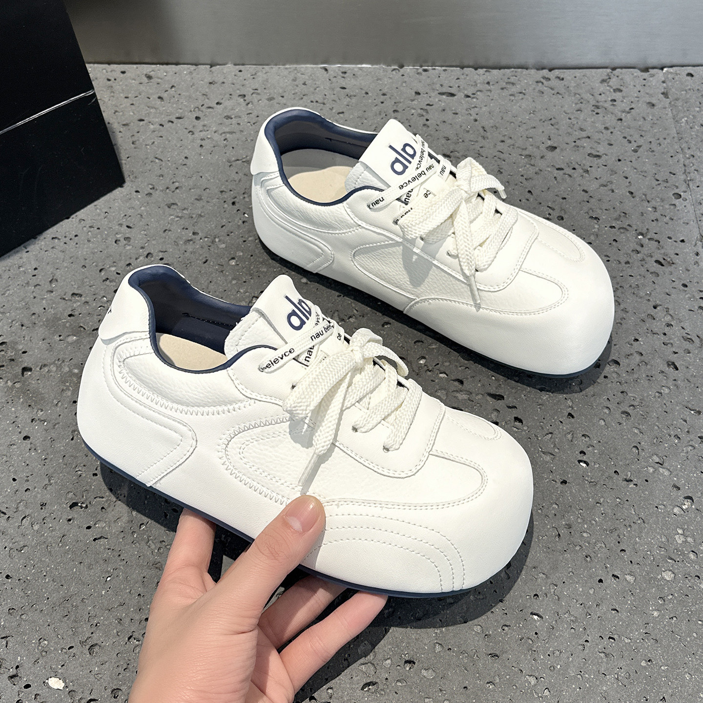 真皮系带小白鞋女2026春季新款百搭德训鞋子增高厚底松糕休闲板鞋,淘宝优惠券,粉丝福利购,淘宝优惠卷