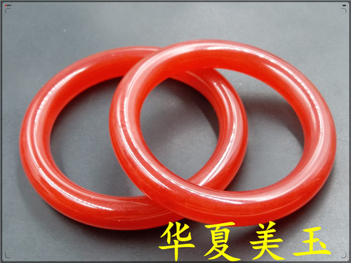 华夏美玉 精品高档冰种红色鸡血玉圆条手镯 特价 - 图2