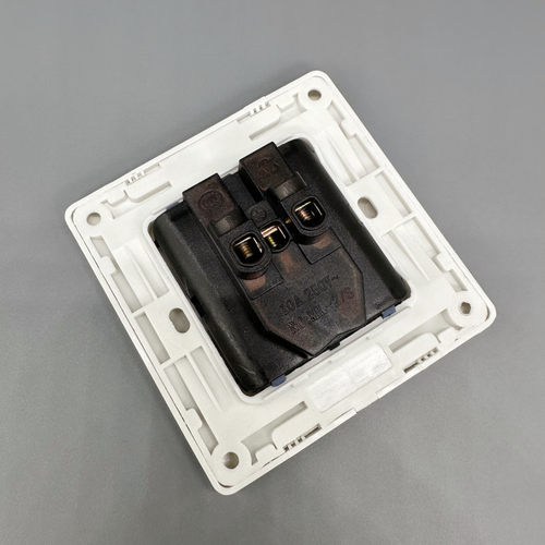 五孔10A电源插座 二三级5孔五眼墙壁开关面板 86型 - 图2