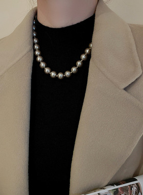 黑色轻奢小众蝴蝶结玉都遇女