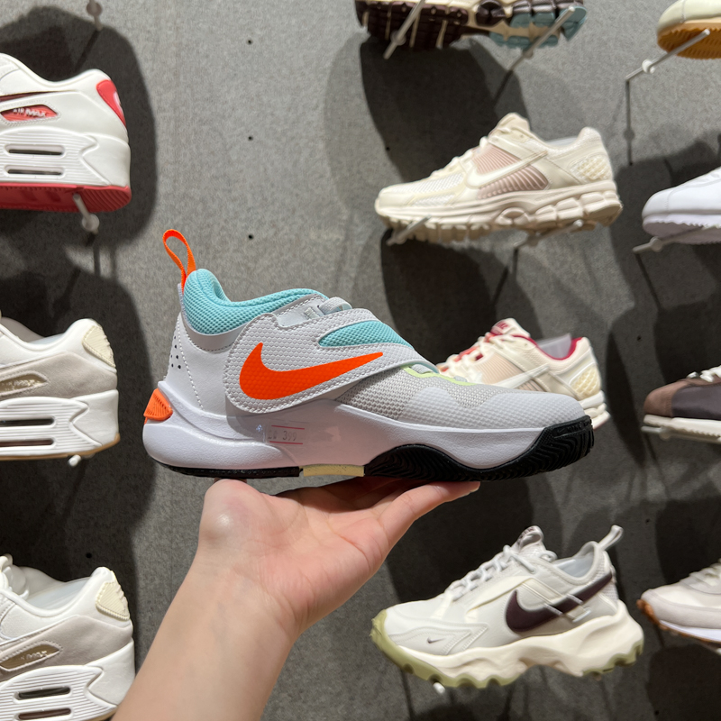 Nike耐克童鞋TEAM HUSTLE D 11防滑减震耐磨运动篮球鞋HF5737-141 - 图0