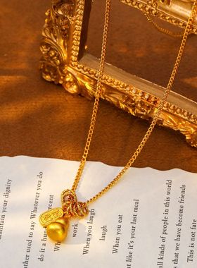 小红书同款小金葫芦项链女2025新款极简主义金色福牌吊坠一件代发