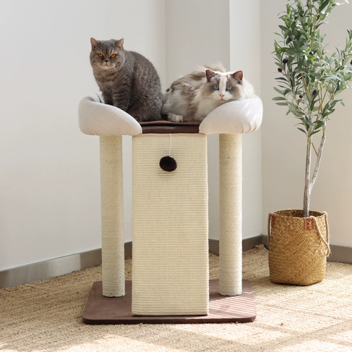 Чистая красная большая кровать кошка гнездо кошка кошачья кошка схватывает доску интегрированные мечи и конопля