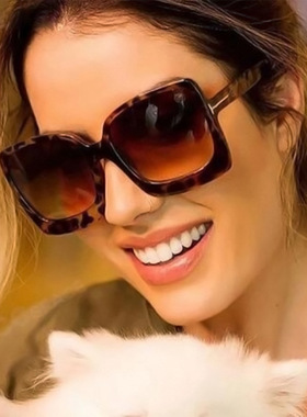 欧美复古超大框方形米钉太阳眼镜