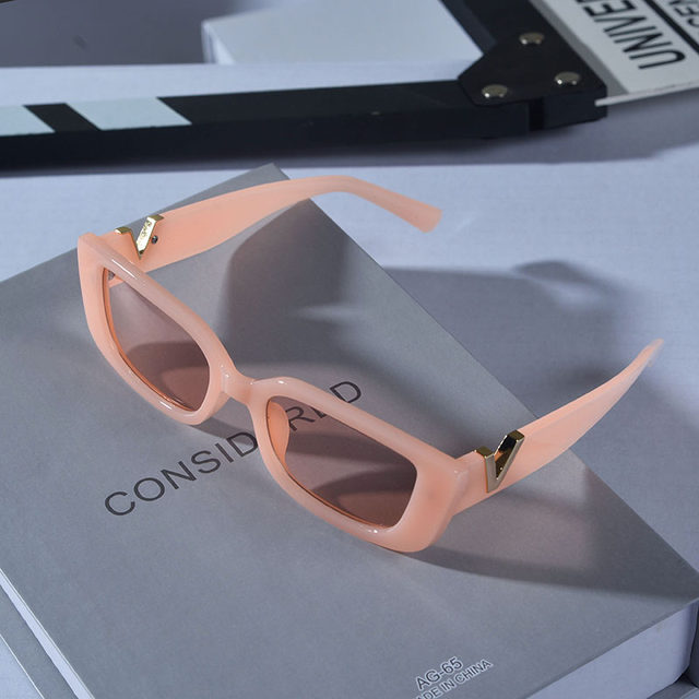 Small square frame ins street style notched letter sunglasses