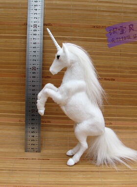 场景女友象征美丽纯洁飞马摆件