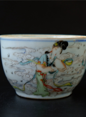 浅绛彩牛郎织女陶瓷艺术品