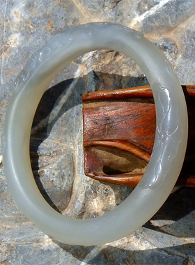 天然带证书信=意莲花籽料手镯子