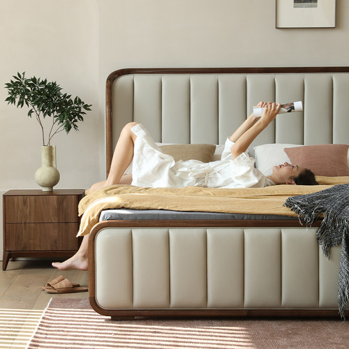 北美黑胡桃木实木床1.8米主卧真皮床意式轻奢高靠背软靠双人床1.5 - 图0