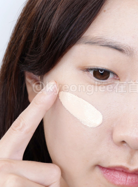 numbuzin数字3号素颜霜SPF50+女
