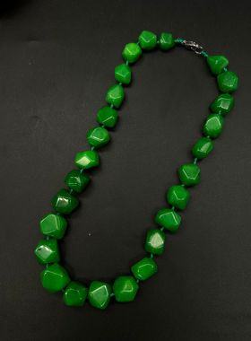 甜酷中古宫廷风简约项链时尚夸张小众潮流设计感绿色复古锁骨链