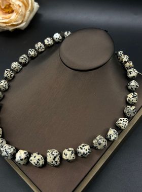 新款小众设计感个性项链串珠时尚百搭斑点石头夸张文艺复古锁骨链