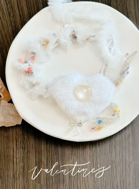 y2k白色毛绒爱心项链毛球小众甜美可爱亚文化彩色毛衣链颈链配饰