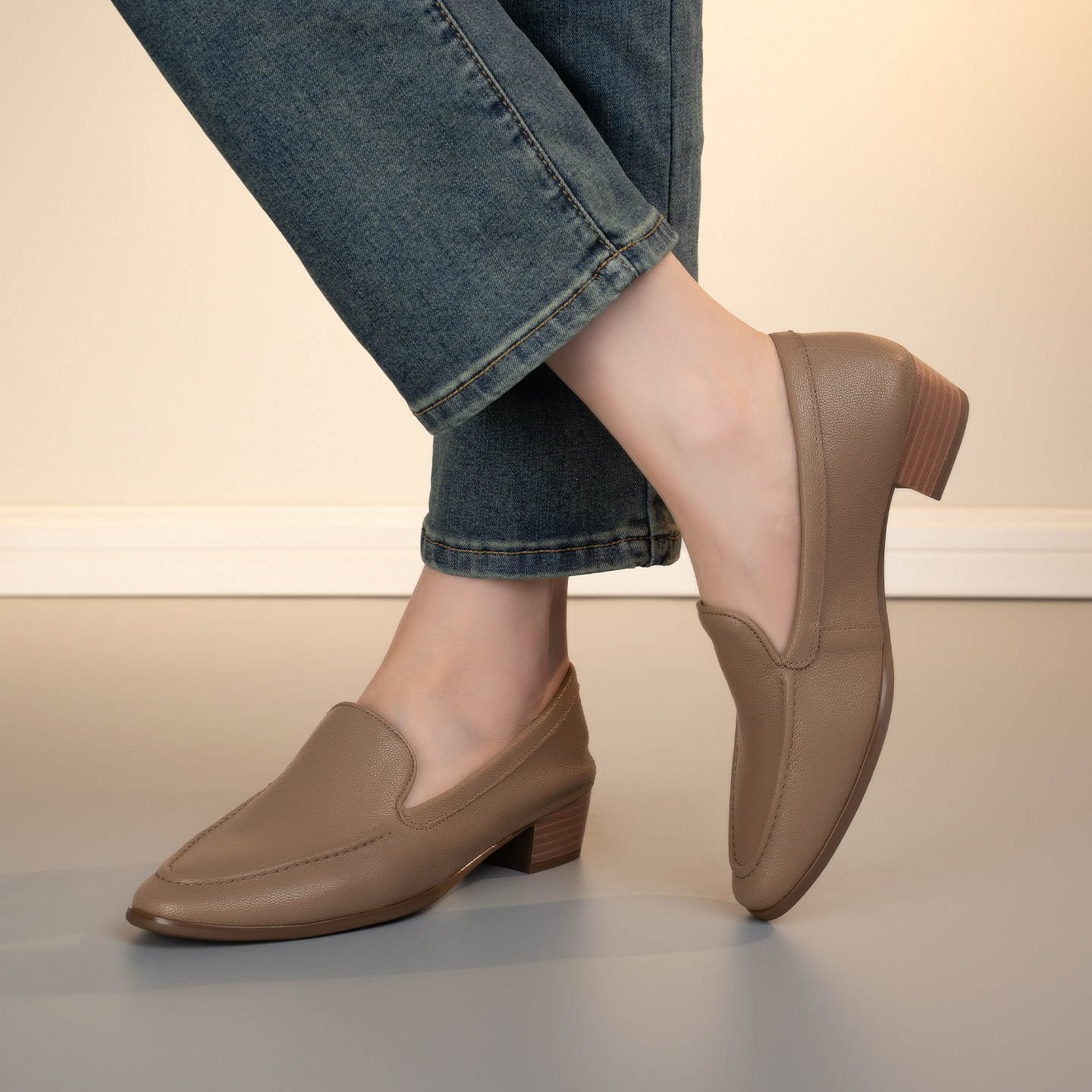 头层羊皮深口单鞋英伦时尚复古风百搭潮流通勤鞋圆头简约一脚蹬,淘宝优惠券,粉丝福利购,淘宝优惠卷