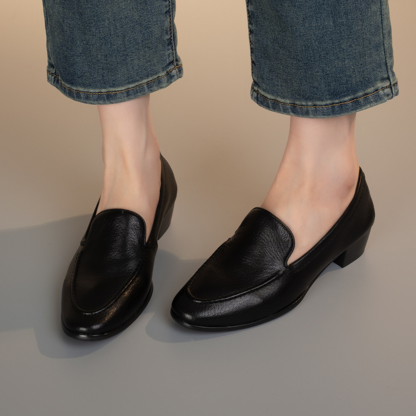 头层羊皮深口单鞋英伦时尚复古风百搭潮流通勤鞋圆头简约一脚蹬,淘宝优惠券,粉丝福利购,淘宝优惠卷