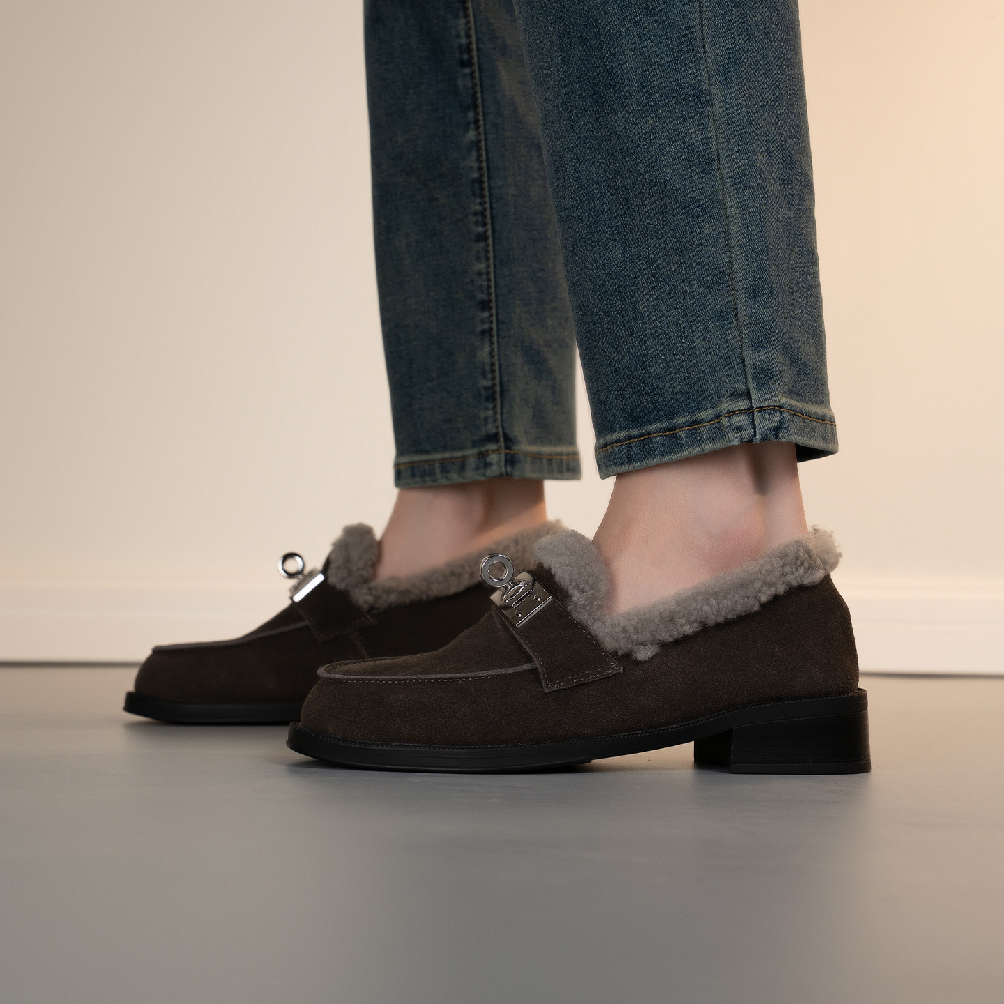 英伦风复古锁扣一脚蹬乐福鞋女真皮加绒保暖深口单鞋松糕底圆头,淘宝优惠券,粉丝福利购,淘宝优惠卷