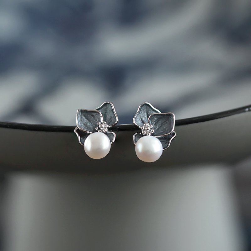 陌图2025新款简约气质 蝴蝶兰耳钉 精致小花耳钉纯银 送礼女生,淘宝优惠券,粉丝福利购,淘宝优惠卷