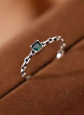 925纯银小方糖戒指女小众设计时尚绿色复古可调节方块食指戒指环