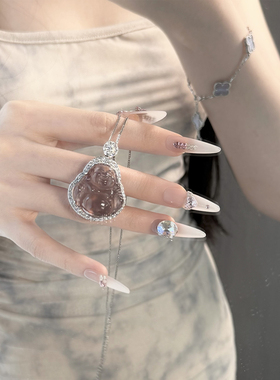 天然高冰紫色玉髓佛公吊坠