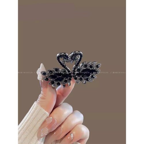 黑天鹅闪钻中号抓夹女精致发卡后脑勺半扎鲨鱼夹子气质发夹头饰 - 图1