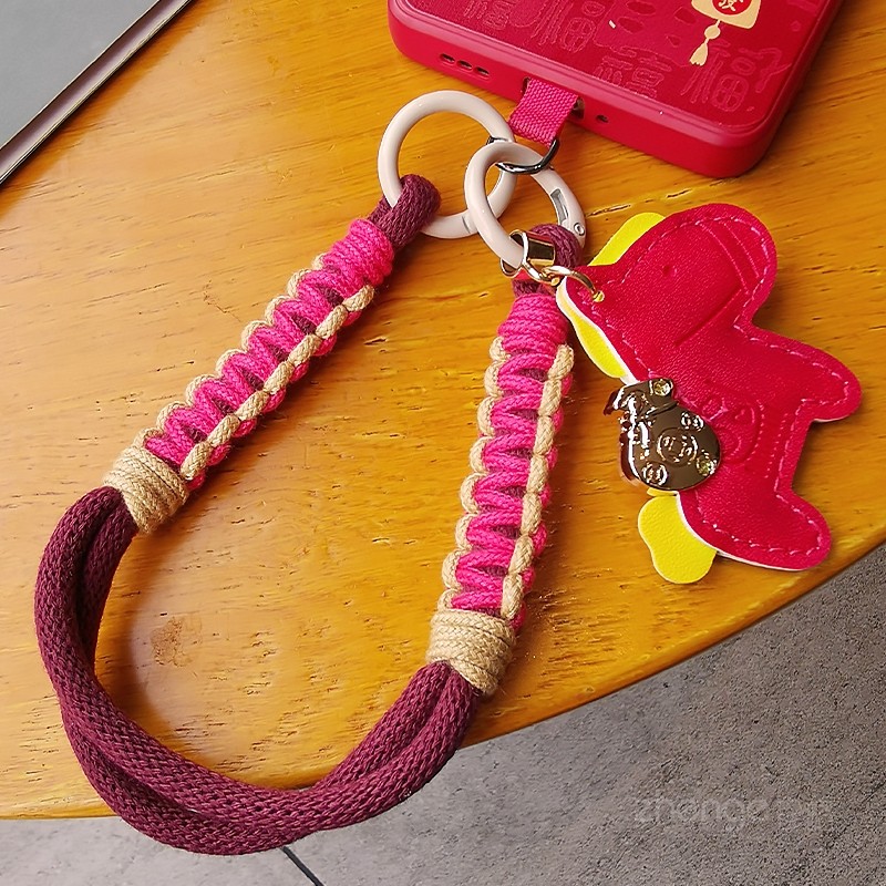 马年新款手机挂绳女手腕招财小马皮质吊坠饰品编织绳子挂件通用品,淘宝优惠券,粉丝福利购,淘宝优惠卷
