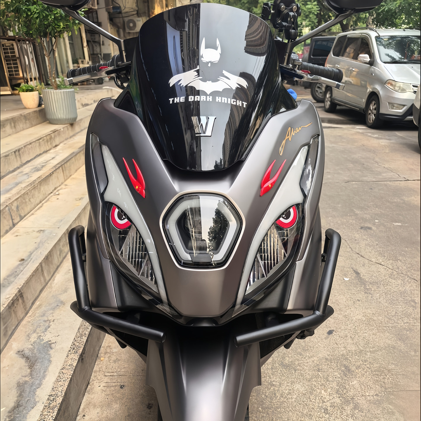 适用豪爵UFR150夜光猫眼睛装饰贴纸摩托车头变形金刚拉花改装配件,淘宝优惠券,粉丝福利购,淘宝优惠卷