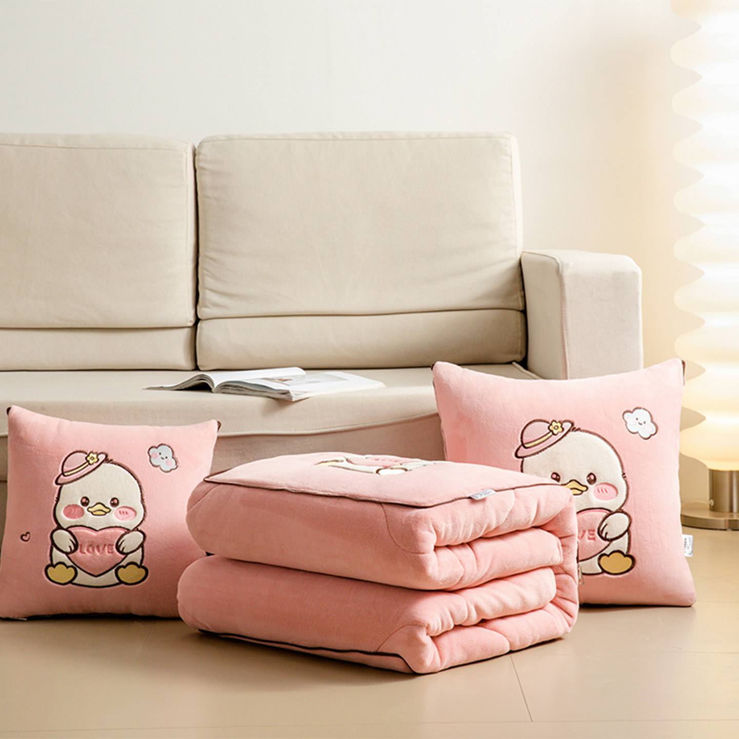 A类加厚牛奶绒两用抱枕被子卡通沙发汽车靠垫办公室午睡折叠毛毯,淘宝优惠券,粉丝福利购,淘宝优惠卷