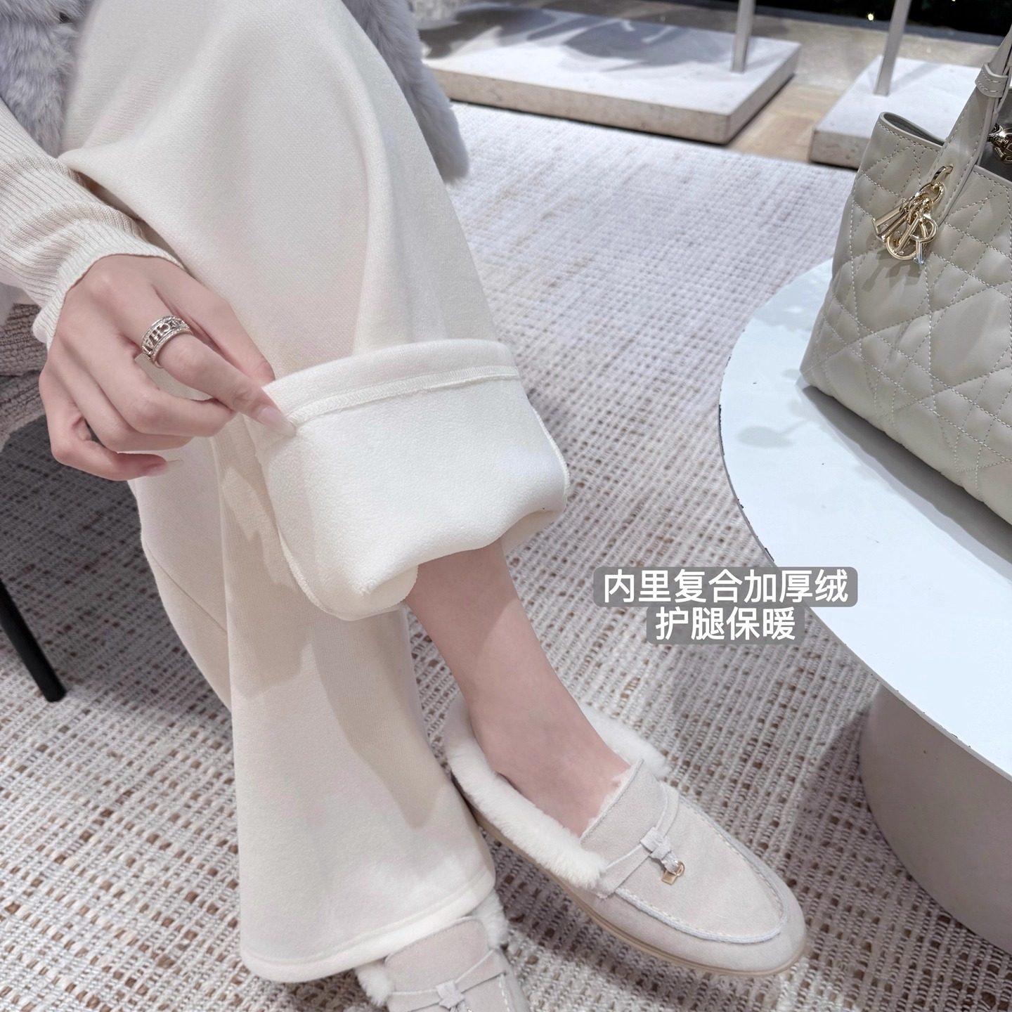 韩雨嘉【老寒腿必入系列】490g奥粒绒 纯色加绒直筒裤女休闲裤子,淘宝优惠券,粉丝福利购,淘宝优惠卷