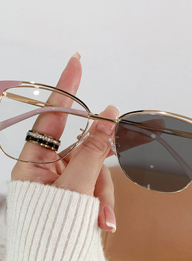 时尚超轻百搭变色眼镜防蓝光素颜镂空框架金属设计高级感文艺女