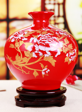 景德镇中国红描金婚房牡丹花瓶