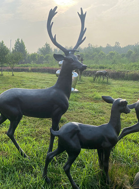 玻璃钢鹿雕塑切面几何镜面园林