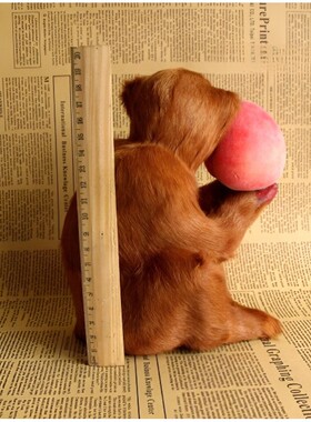 仿真猴抱桃皮毛工艺品