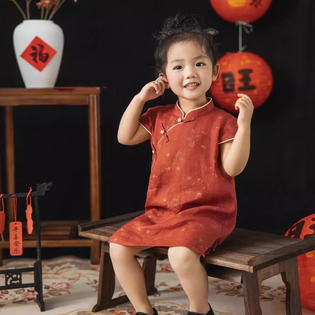 红色女童盘扣旗袍摄影服装薄款艺术新中式小女孩古风民国风连衣裙 - 图0