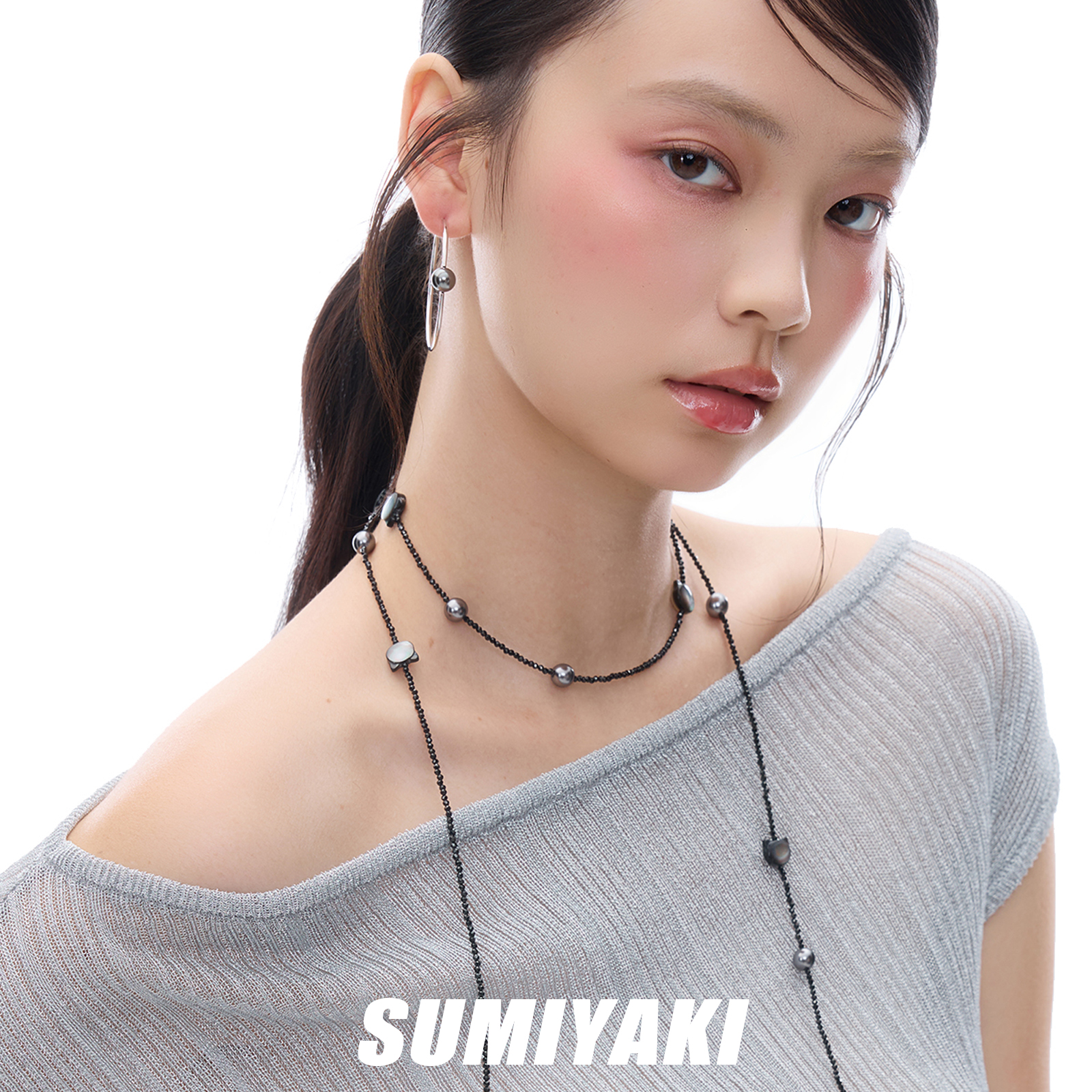 SUMIYAKI 凝光系列 黑蝶贝猫咪银色珍珠串珠长款项链叠戴情侣礼物 - 图1