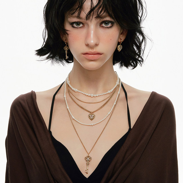 Retro Love Lock Series Multi-Layered Pearl Necklace