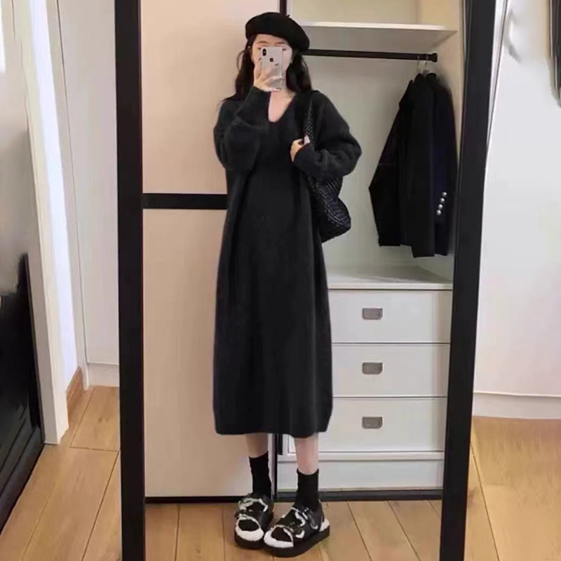 孕妇连衣裙2026新款秋冬紫色v领宽松加厚保暖中长款针织毛衣裙女,淘宝优惠券,粉丝福利购,淘宝优惠卷