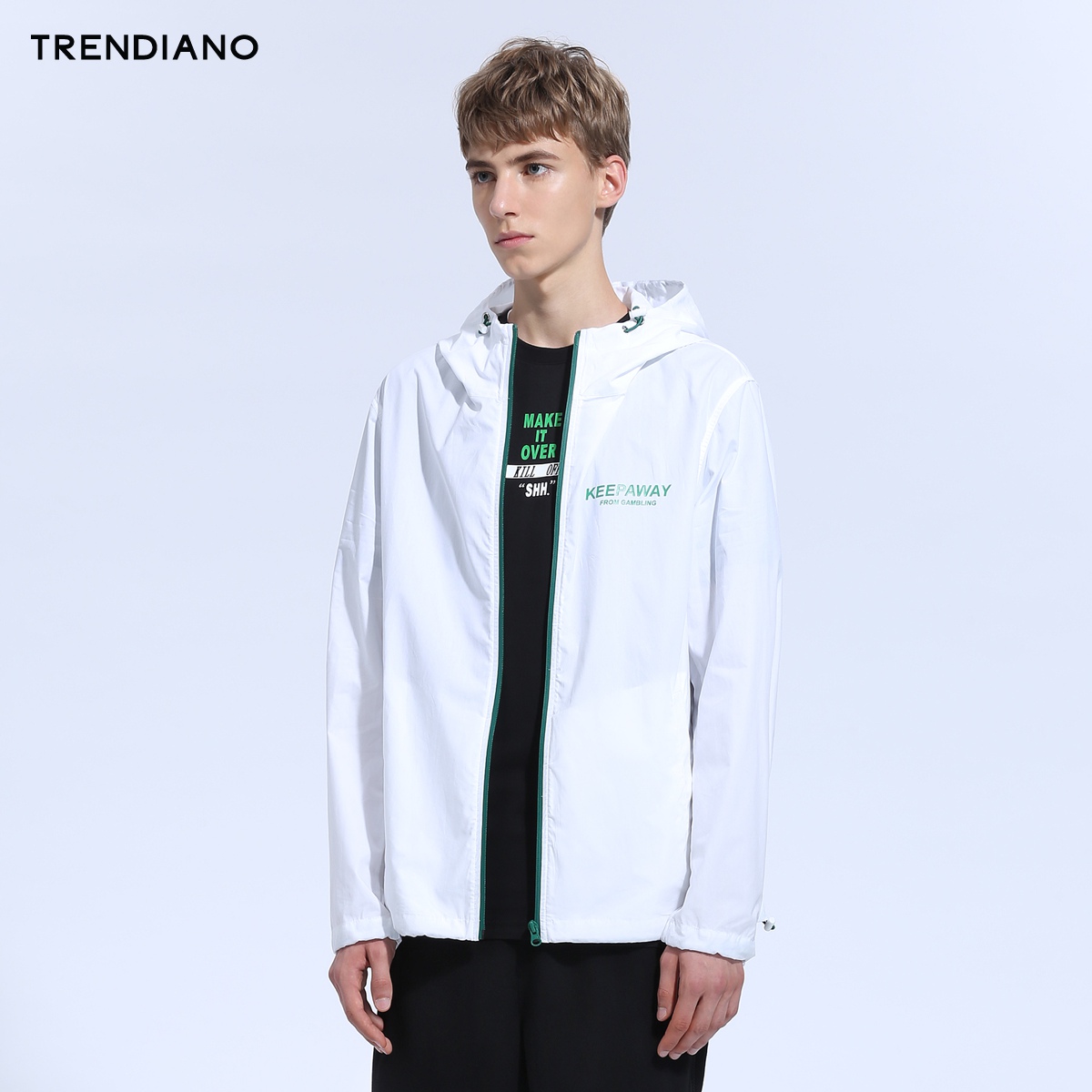 3JC3044240 新男装秋装潮纯棉字母印花连帽宽松风衣外套 TRENDIANO 3JC3044240 新男装秋装潮纯棉字母印花连帽宽松风衣外套 TRENDIANO