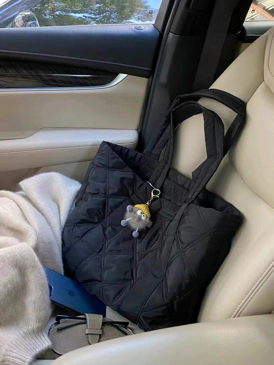 2025秋冬新款绵绵托特包大容量OL通勤羽绒单肩包菱格购物袋女包潮,淘宝优惠券,粉丝福利购,淘宝优惠卷