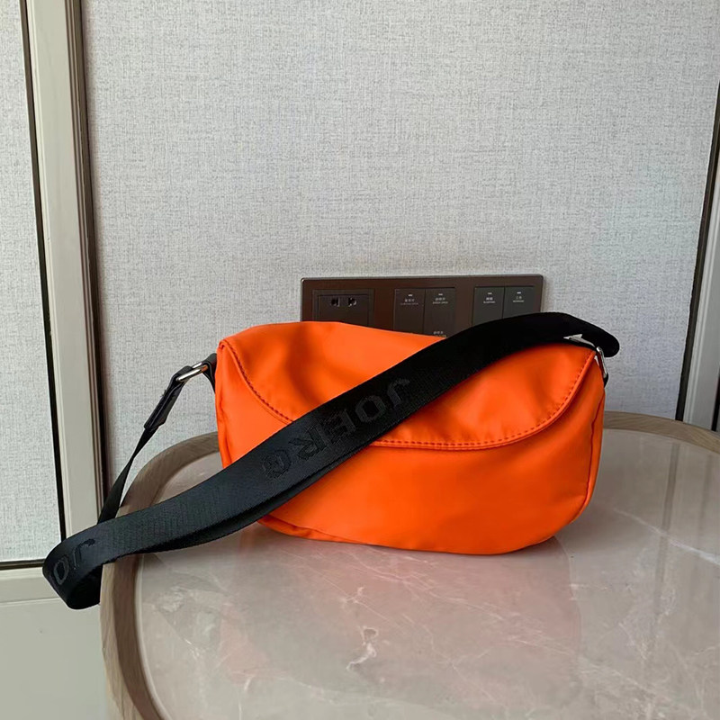 运动牛津布马鞍包秋冬季质感时尚轻便饺子包复古潮流宽肩带斜挎包,淘宝优惠券,粉丝福利购,淘宝优惠卷