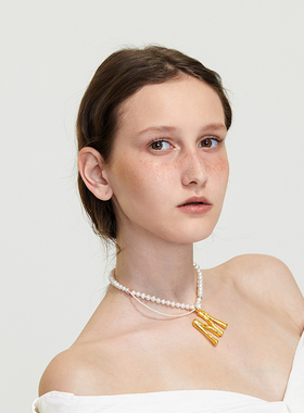 摩登原创设计珍珠项链吊坠女