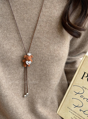 卡通可爱丝绒小熊抽拉项链女款轻奢小众高级感毛衣链秋冬长款配饰