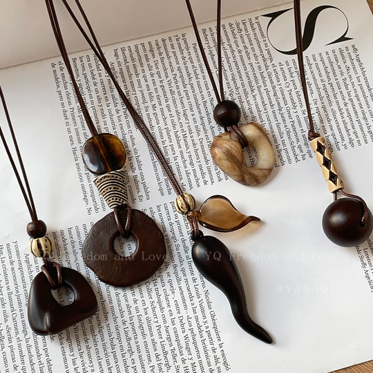 Summer retro long necklace 2026 new clavicle chain