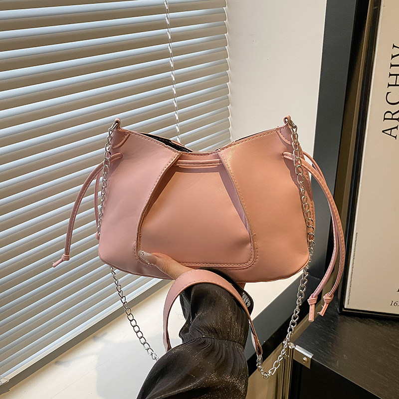 芊舒祺2026新款欧美时尚水桶包女单肩斜挎小包包百搭车缝线圆筒包,淘宝优惠券,粉丝福利购,淘宝优惠卷