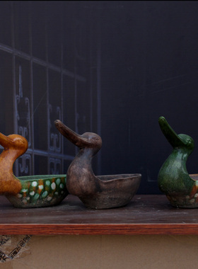 唐三彩陶瓷鸭子烟灰缸笔洗摆件