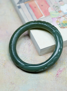 沧海遗珠。俄碧玉雕花莲花胖圆条手镯子女 58圈口1330