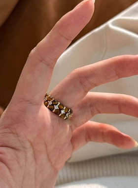 2026年新款简约复古INS秋冬美拉德高级感系天然虎眼石弹力戒指