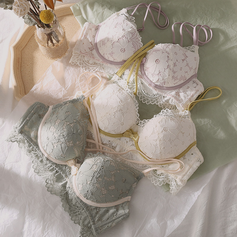薄款性感蕾丝大胸显小上托聚拢内衣 莉妃文胸