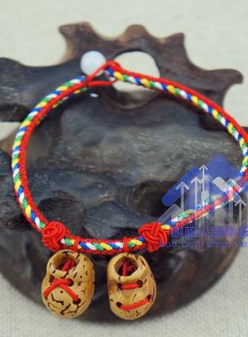 本命年桃核手工雕刻大头鞋碧鞋