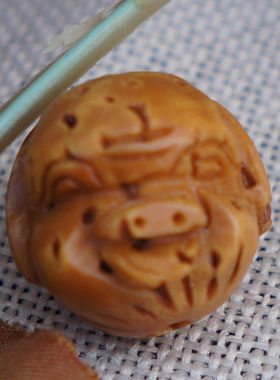 成人桃核雕刻福猪手串属猪转运珠